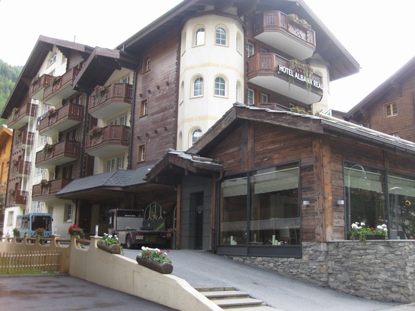 n_img_3594_our_hotel.jpg