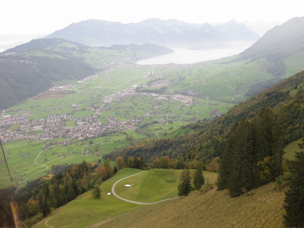 n_img_4096_stans_and_lake_lucerne.jpg