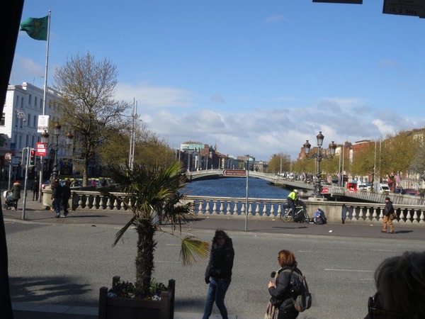 n_img_2686__liffey_river_in_dublin.jpg