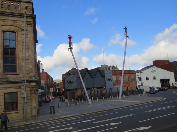 n_img_4148__statue_in_belfast.jpg