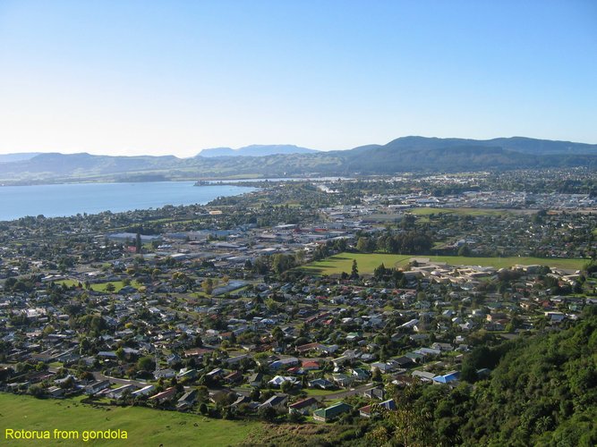 2007_04_06__2392_rotorua_from_gondola.jpg