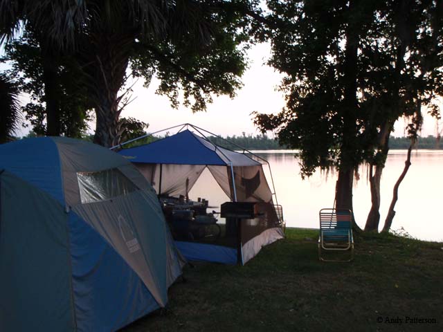 24_Camping_by_the_Lake